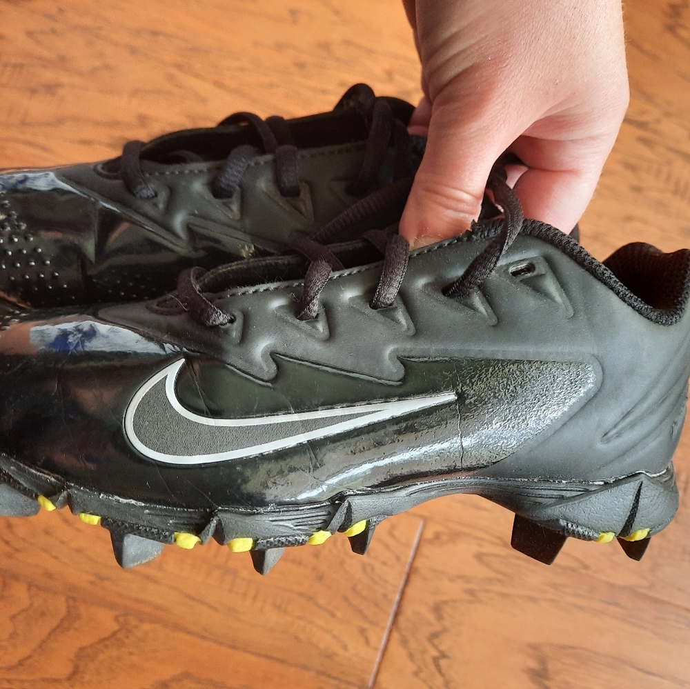 Nike Kids T-ball Baseball Cleats Size 13